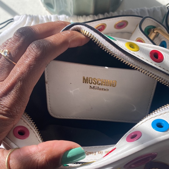 Authentic Moschino belt bag - Picture 3 of 7